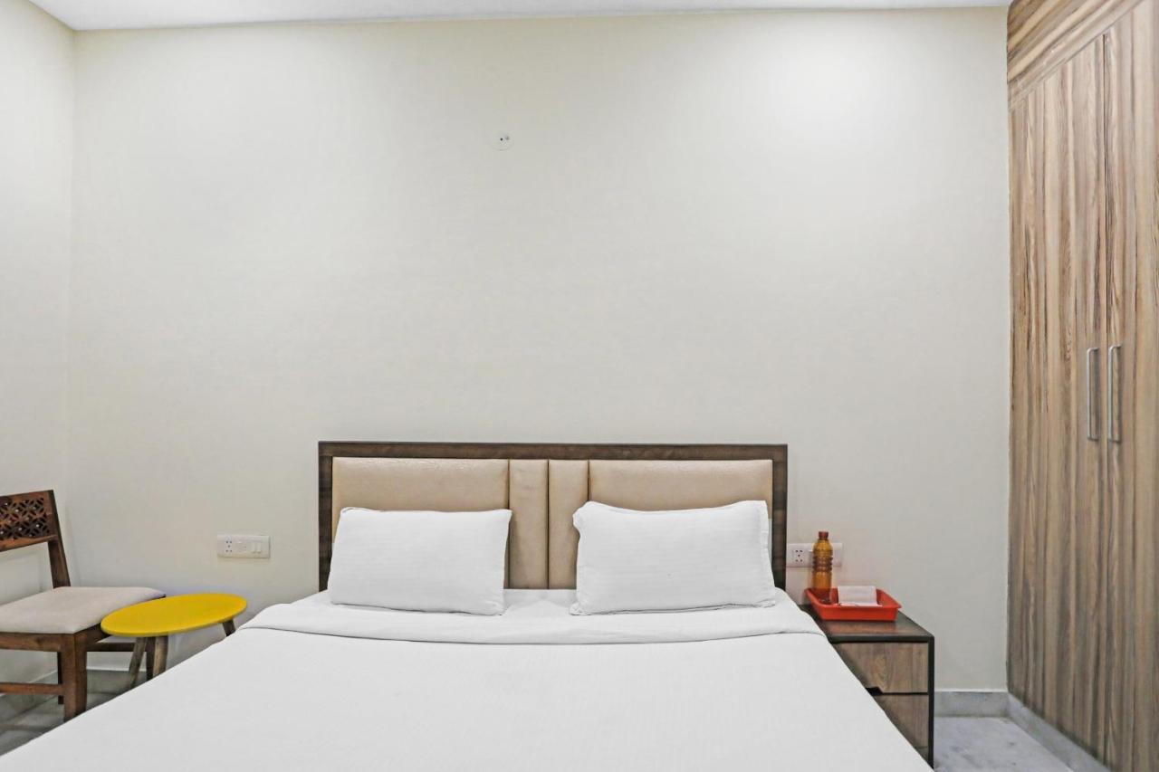 Hotel Capital O 86909 Cozy 3*